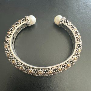 John Hardy Jaisalmer 18k Pearl hinged Cuff
